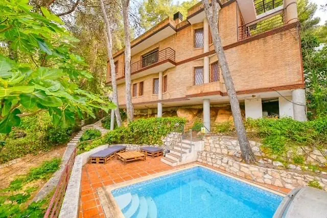 Villa Oasis Pinares De San Anton -Pool, Sea, Near Malaga City Center-の連絡先